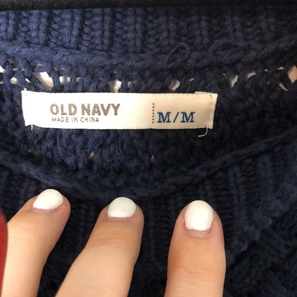 Old Navy size Medium chunky knit sweater navy color semi cropped soft cozy - Picture 5 of 7